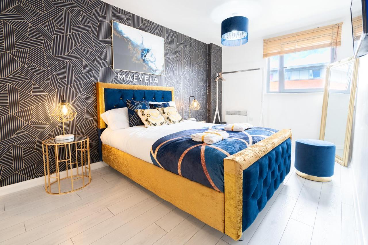 Maevela Apartments - Ultra Lavish Luxury 2 Bed Apartment City Centre - With Balcony - Free Secure Parking - Ps4 & Smart Tv'S Birmingham Exterior photo