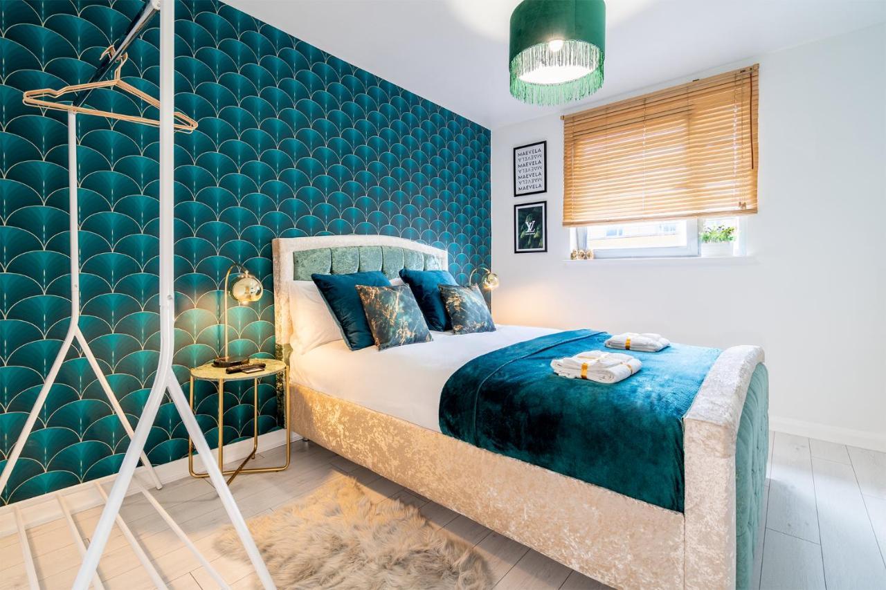 Maevela Apartments - Ultra Lavish Luxury 2 Bed Apartment City Centre - With Balcony - Free Secure Parking - Ps4 & Smart Tv'S Birmingham Exterior photo