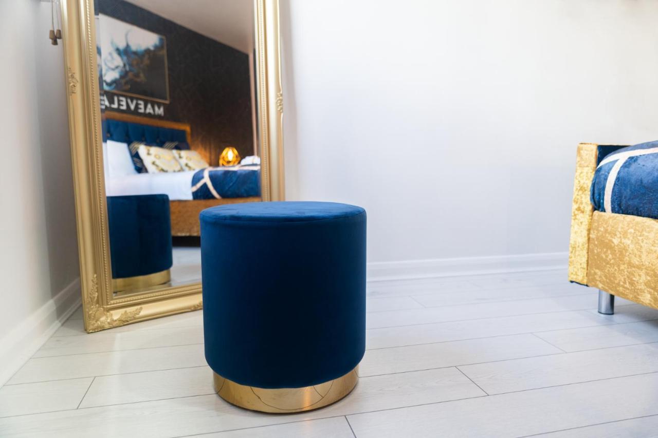 Maevela Apartments - Ultra Lavish Luxury 2 Bed Apartment City Centre - With Balcony - Free Secure Parking - Ps4 & Smart Tv'S Birmingham Exterior photo
